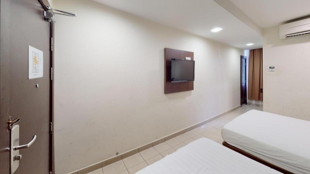 Cathay Hotel Kota Kinabalu Zewnętrze zdjęcie