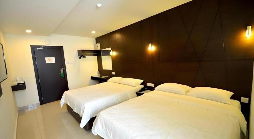 Cathay Hotel Kota Kinabalu Zewnętrze zdjęcie