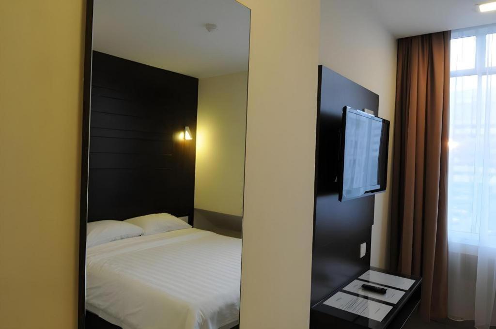 Cathay Hotel Kota Kinabalu Zewnętrze zdjęcie