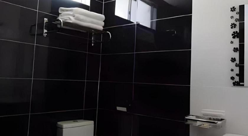 Cathay Hotel Kota Kinabalu Zewnętrze zdjęcie