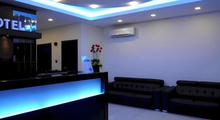 Cathay Hotel Kota Kinabalu Zewnętrze zdjęcie